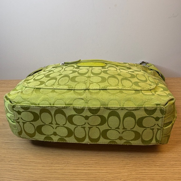 Vintage Coach Lime Green Signature Shoulder Bag 14691 - Picture 12 of 12